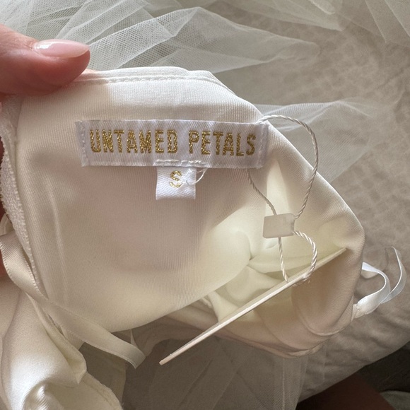 Untamed Petals - Margo Tulle Ballgown - Picture 6 of 6